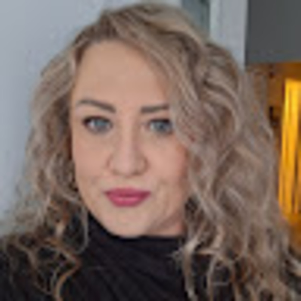 Meet your Posher, Magdalena